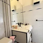 1-bedroom 5 Minutes From The Congress Center * Cannes
