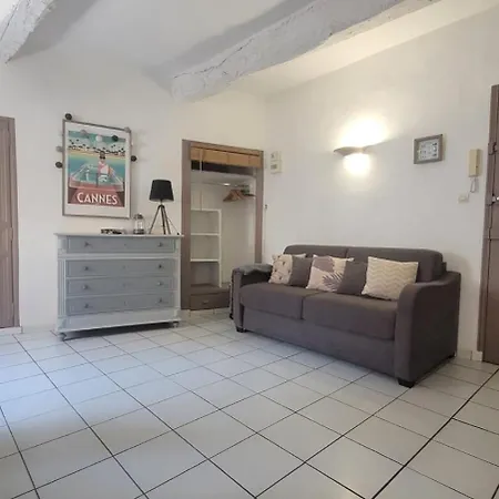 2-Bedroom Apt 5 Minutes From The Congress Center Apartamento *