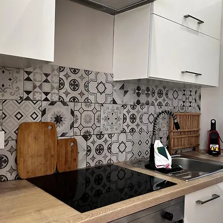 2-Bedroom Apt 5 Minutes From The Congress Center