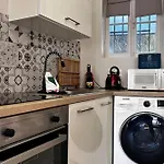 1-bedroom 5 Minutes From The Congress Center * Cannes